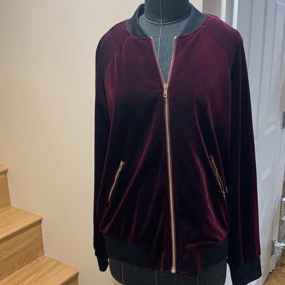 JustFab Velvet Bomber Jacket - Picture 5 of 5